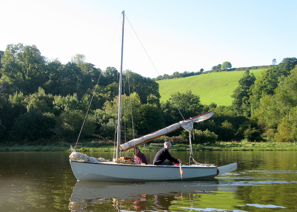 Living in a dinghy – Classic Sailor